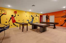 NBA Dream Mansion 15BR Luxury Villa w Pool - Image 4