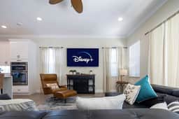 Beach House Getaway | Near Parks & Attractions - Image 4