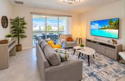 Luxurious townhouse with themed rooms near Disney - Image 2