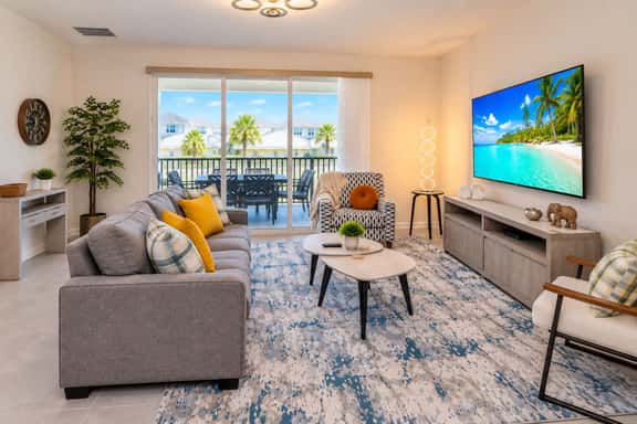 Luxurious townhouse with themed rooms near Disney - Image 1