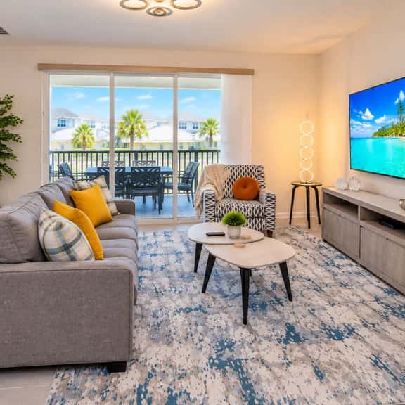 Luxurious townhouse with themed rooms near Disney - Image 1