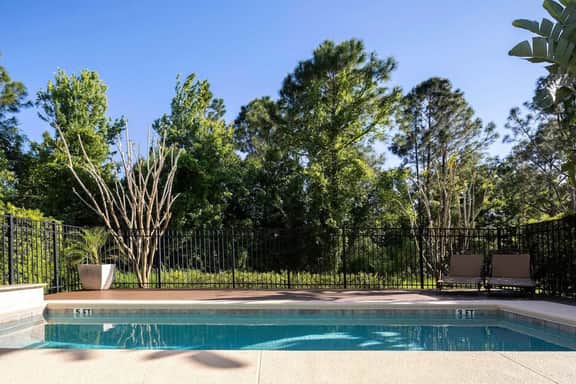 Beach House Getaway | Near Parks & Attractions - Image 3