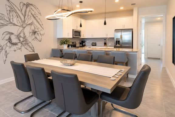 Luxurious townhouse with themed rooms near Disney - Image 5